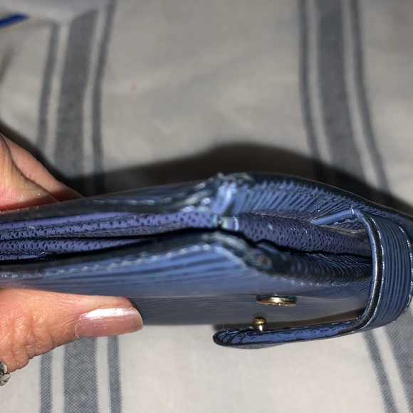 Louis Vuitton Authentic Blue Epi Leather Wallet Code# MI0094 - Picture 7 of 11